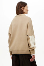 LIVIA | OVERSIZED GRAPHIC SWEATER