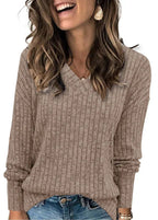 Women’s V-neck long-sleeve sweater