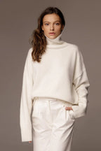 CELESTE | LOOSE OVERSIZED TURTLENECK SWEATER