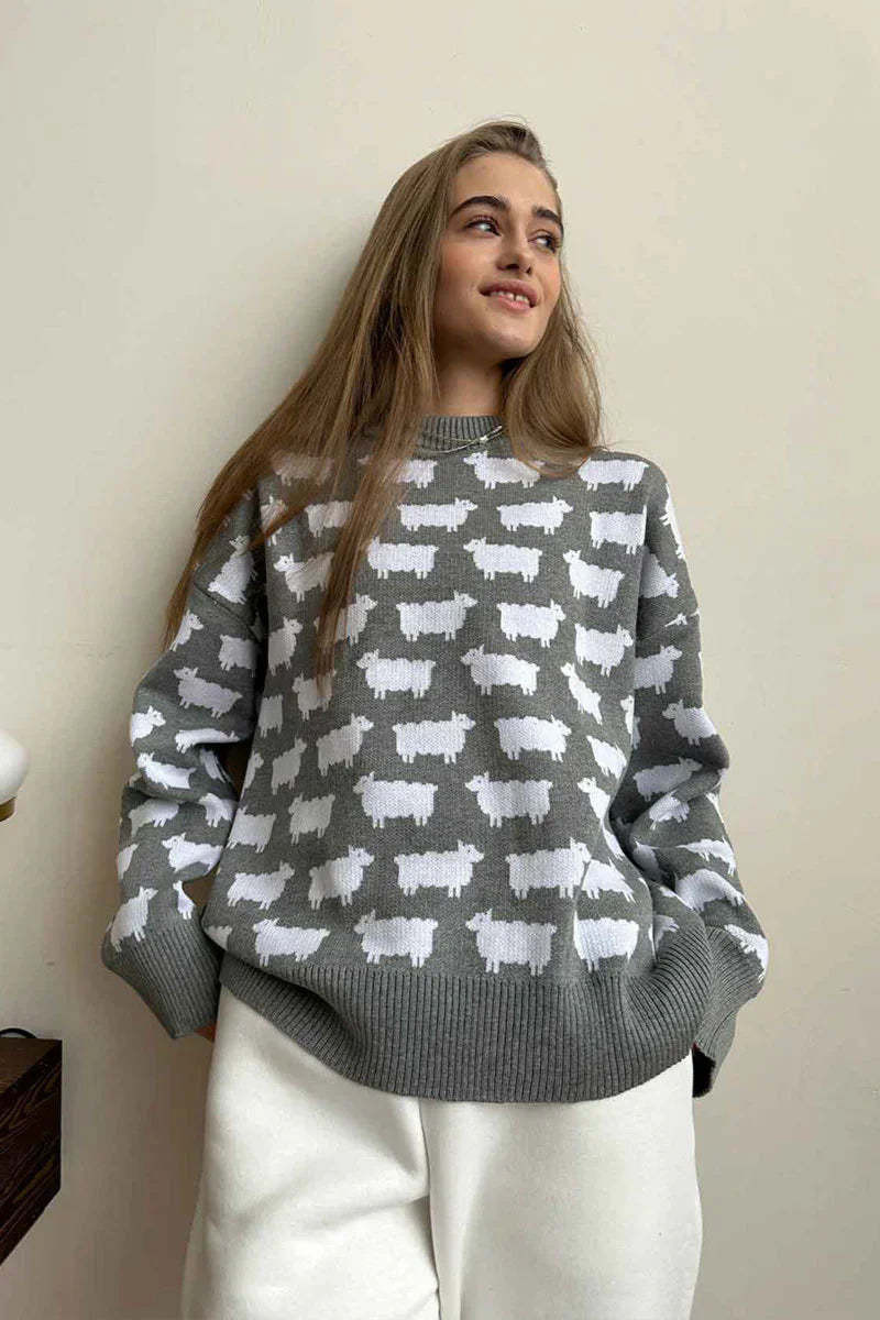 CAMILLA | LOOSE KNIT SWEATER WITH ANIMAL PRINT