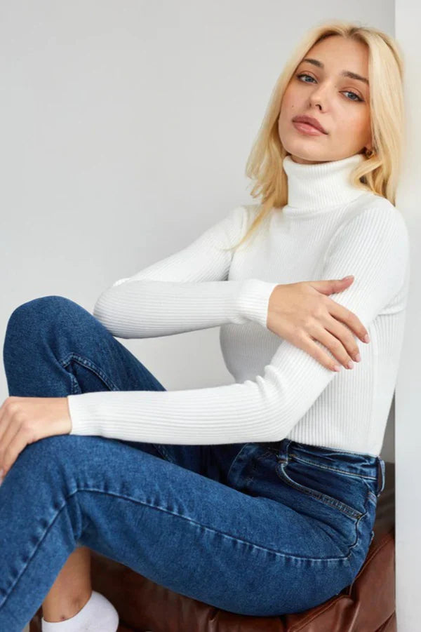 ROSA | ETERNA CONTOUR RIBBED TURTLENECK SWEATER