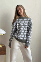 CAMILLA | LOOSE KNIT SWEATER WITH ANIMAL PRINT