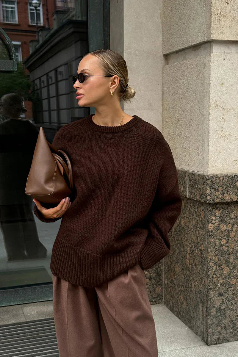 ISLA | OVERSIZED SWEATER WITH ROUND NECKLINE