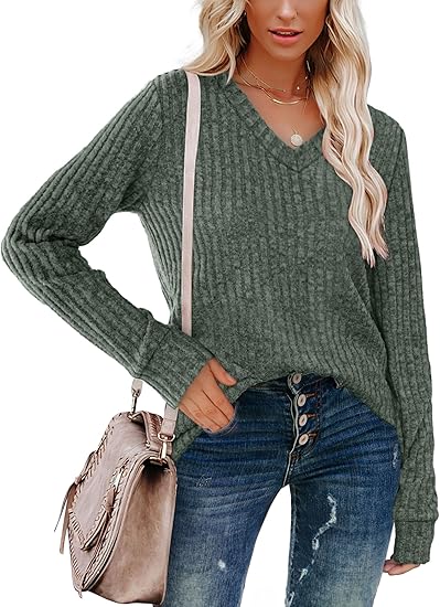 Women’s V-neck long-sleeve sweater