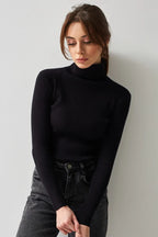ROSA | ETERNA CONTOUR RIBBED TURTLENECK SWEATER