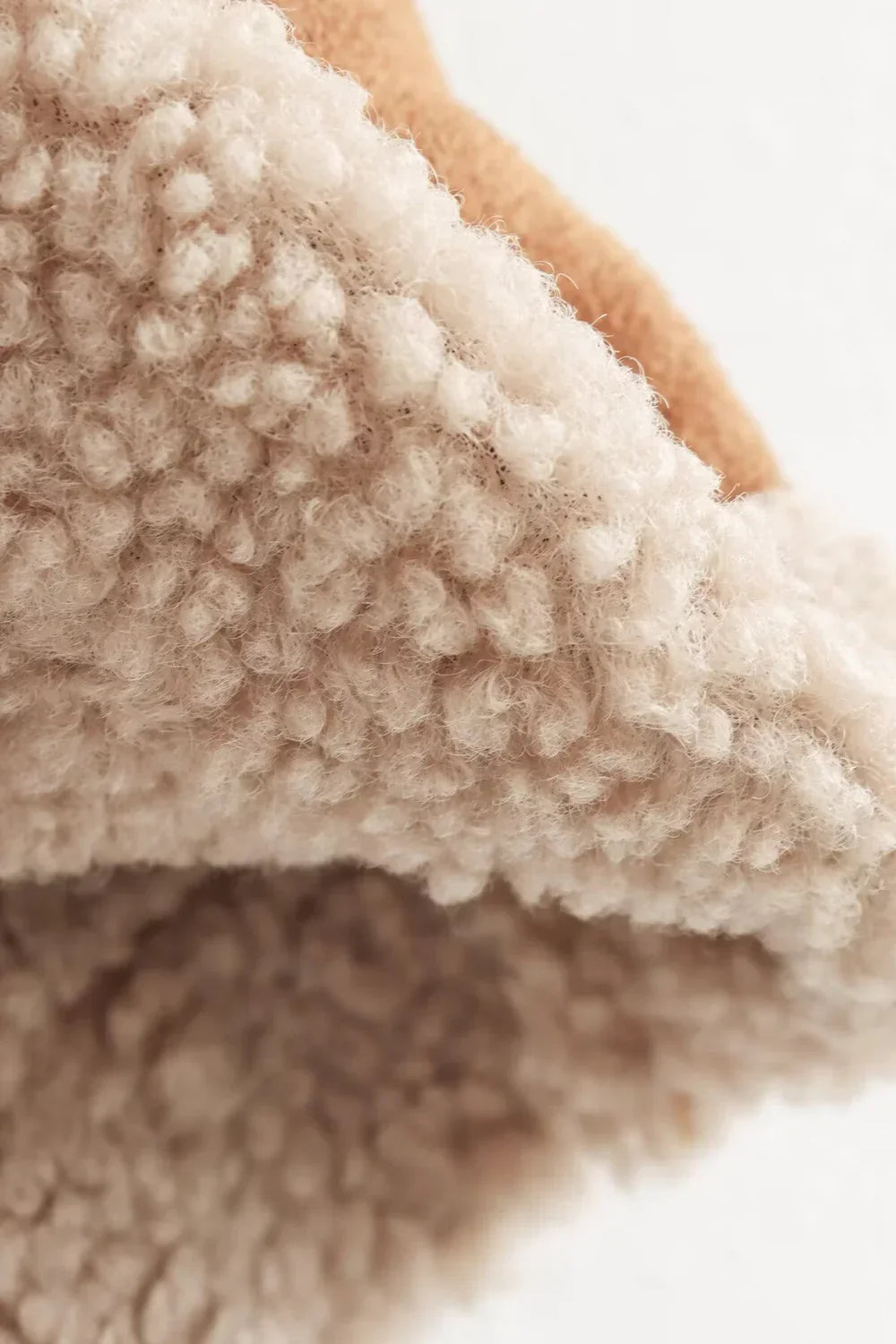 ALUNA | OVERSIZED FAUX SHEARLING JACKET