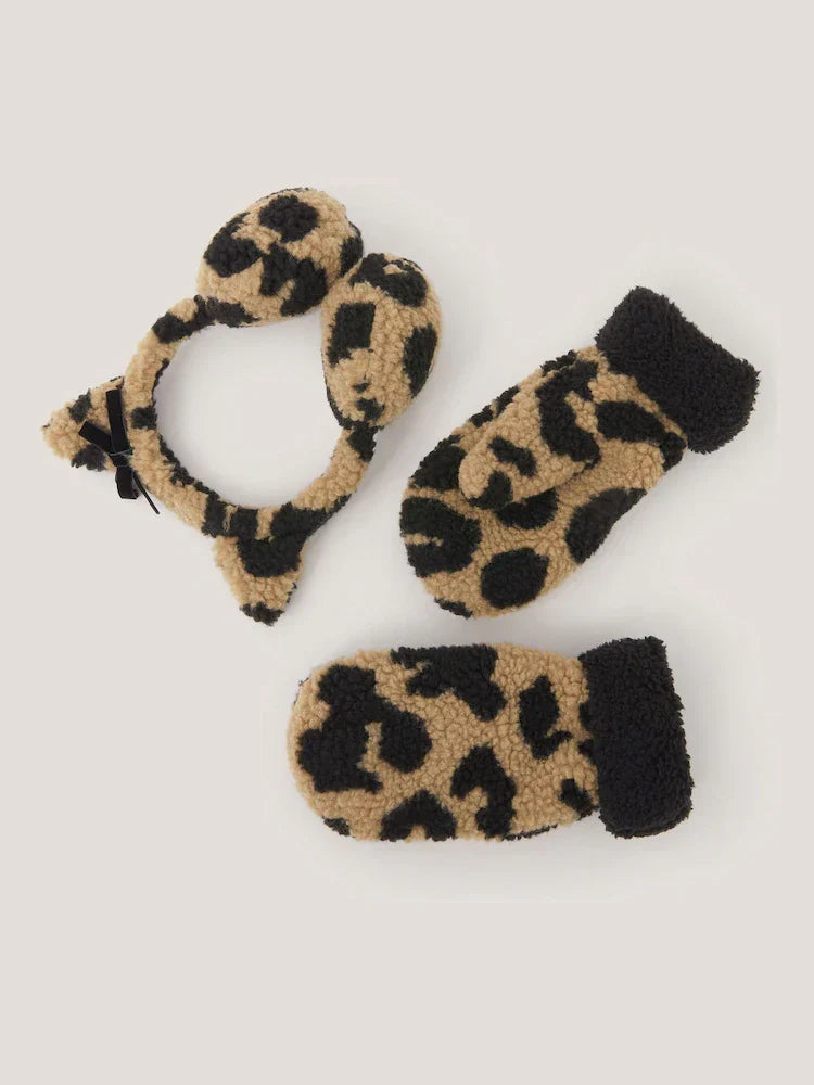 Set of earmuffs and mittens in a leopard print Monsoon Borg