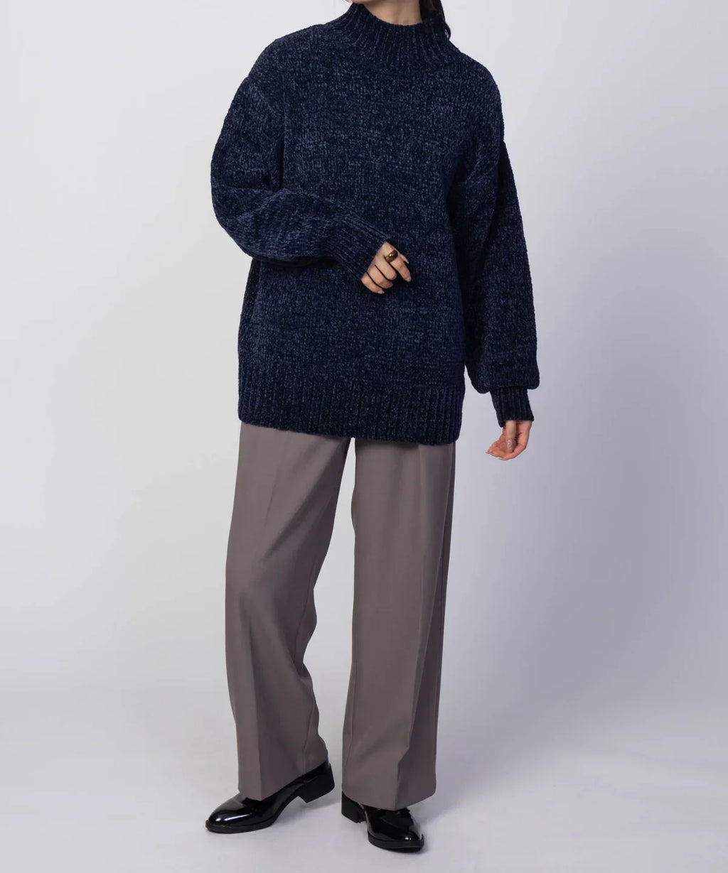 SOLENE LUXE | THICK HIGH-COLLAR SWEATER IN KOREAN STYLE