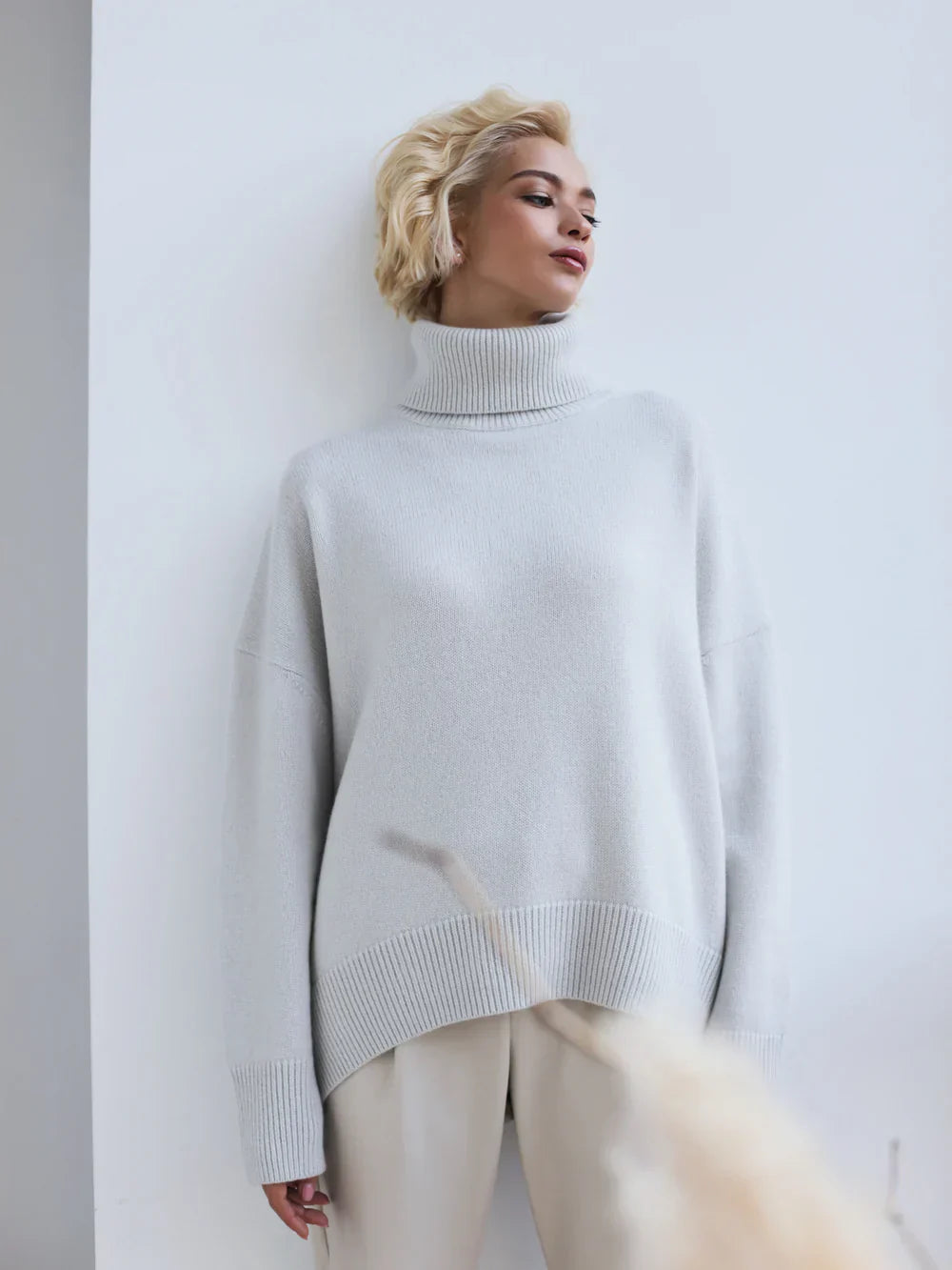 ARIANA | SOPHISTICATED OVERSIED TURTLENECK SWEATER