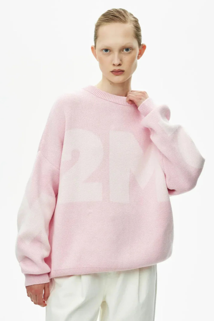 LIVIA | OVERSIZED GRAPHIC SWEATER