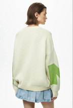 LIVIA | OVERSIZED GRAPHIC SWEATER