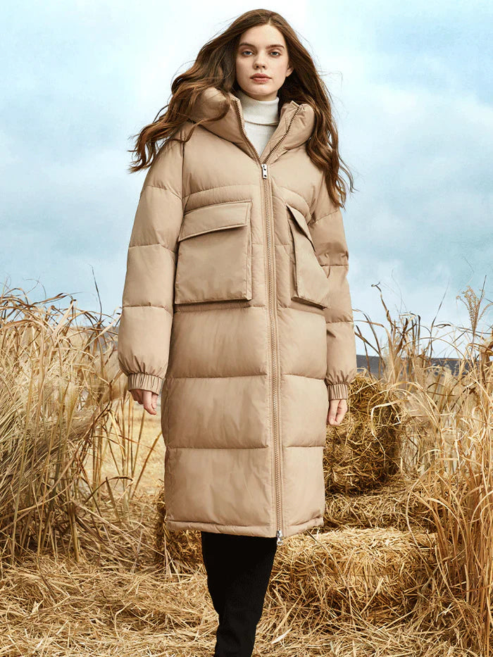 ISADORA | LONG DOWN COAT WITH A SPACIOUS HOOD