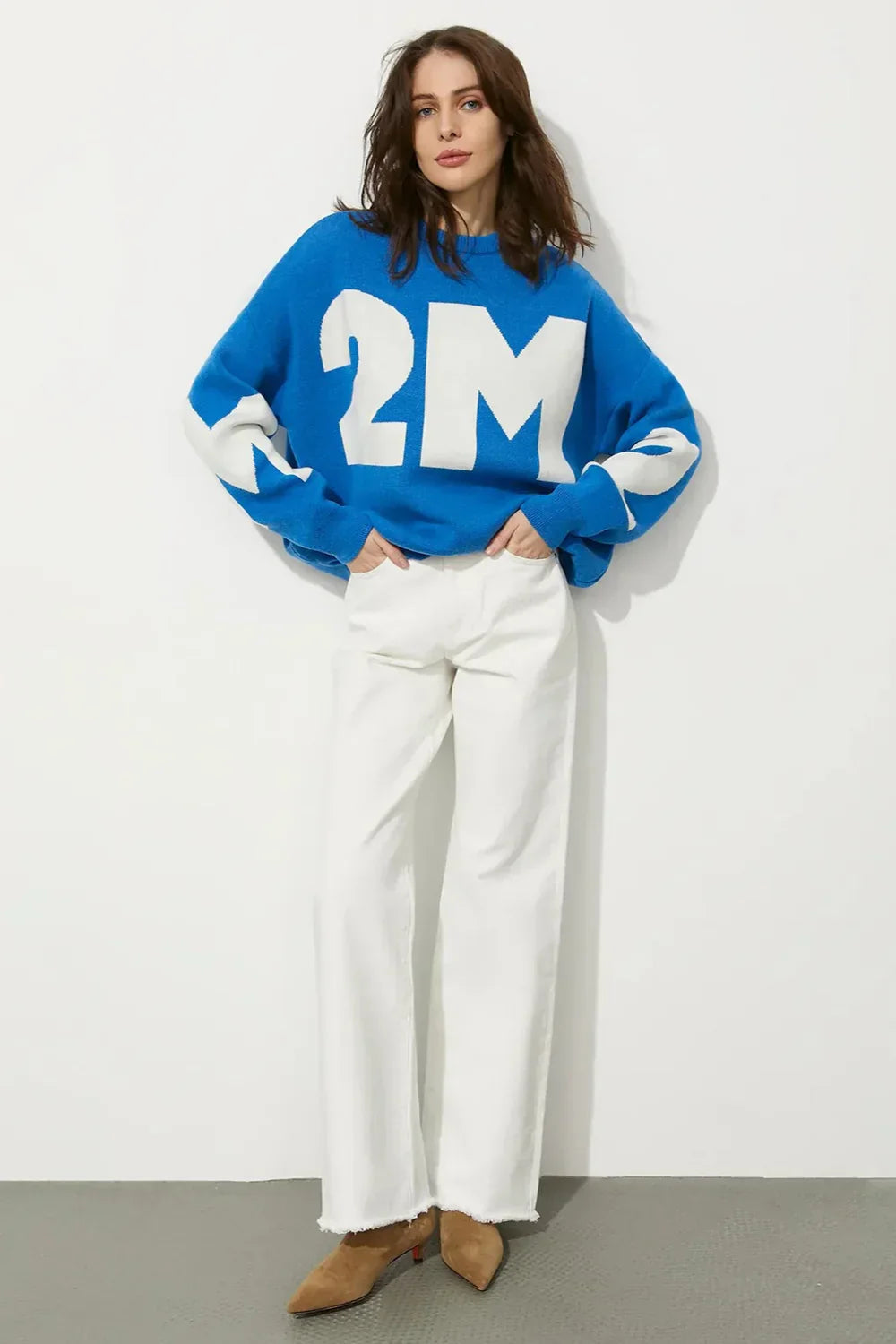 LIVIA | OVERSIZED GRAPHIC SWEATER