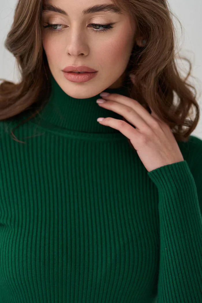 ROSA | ETERNA CONTOUR RIBBED TURTLENECK SWEATER