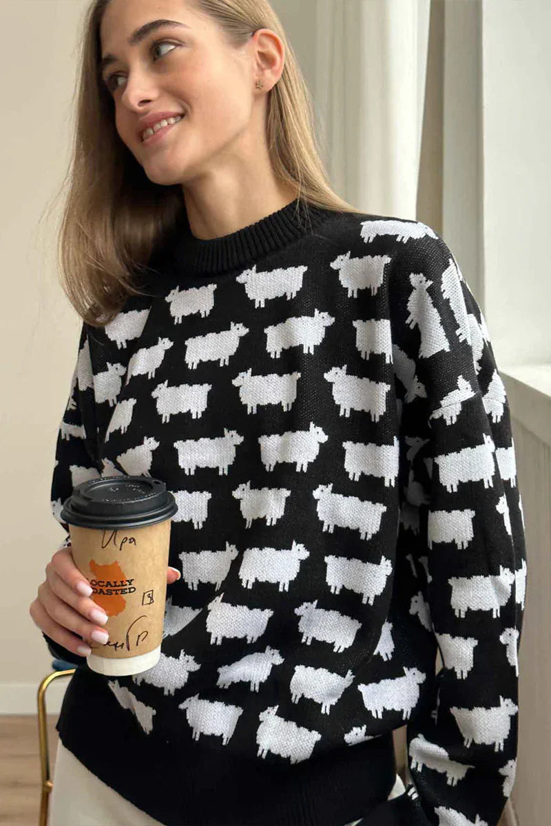 CAMILLA | LOOSE KNIT SWEATER WITH ANIMAL PRINT
