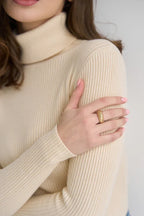ROSA | ETERNA CONTOUR RIBBED TURTLENECK SWEATER