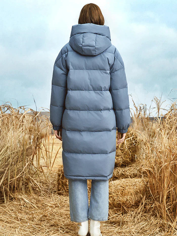 ISADORA | LONG DOWN COAT WITH A SPACIOUS HOOD