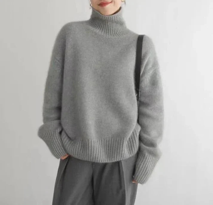 SOLENE LUXE | THICK HIGH-COLLAR SWEATER IN KOREAN STYLE