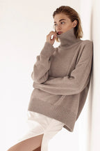 CELESTE | LOOSE OVERSIZED TURTLENECK SWEATER